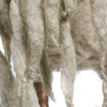 Load image into Gallery viewer, Little Filigree