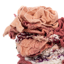 Load image into Gallery viewer, Little Queenie