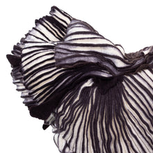 Load image into Gallery viewer, Little Belén