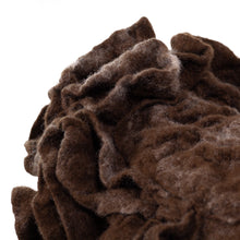 Load image into Gallery viewer, Little Winthrop