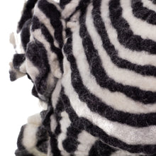 Load image into Gallery viewer, Little Amadeus