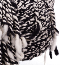 Load image into Gallery viewer, Little Lyric