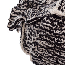 Load image into Gallery viewer, Little Zuzu