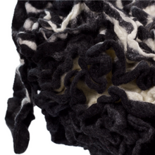 Load image into Gallery viewer, Little Starla