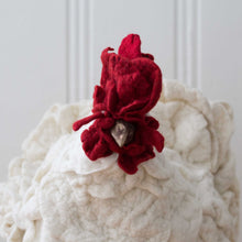 Load image into Gallery viewer, Little Lucy