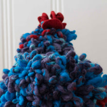 Load image into Gallery viewer, Little Moe