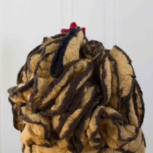 Load image into Gallery viewer, Little Bea