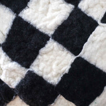 Load image into Gallery viewer, Lady Dama