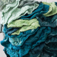 Load image into Gallery viewer, Esmeralda