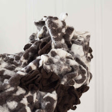 Load image into Gallery viewer, Simone