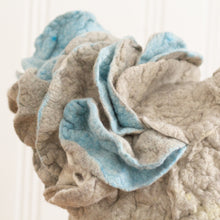 Load image into Gallery viewer, Little Oona