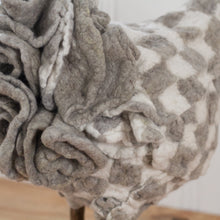 Load image into Gallery viewer, Little Linus