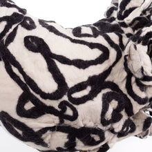 Load image into Gallery viewer, Mona