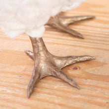 Load image into Gallery viewer, Little Fleur