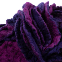 Load image into Gallery viewer, Little Silene