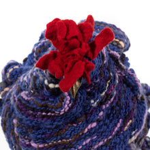 Load image into Gallery viewer, Little Hastata