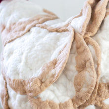 Load image into Gallery viewer, Little Lizette