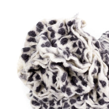 Load image into Gallery viewer, Little Harriet